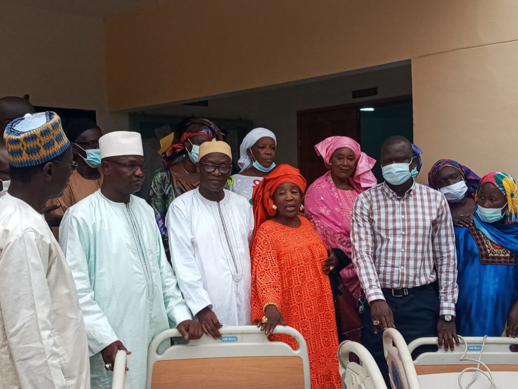 The Mayor and City Council Receiving Hospital Beds from AMA Members